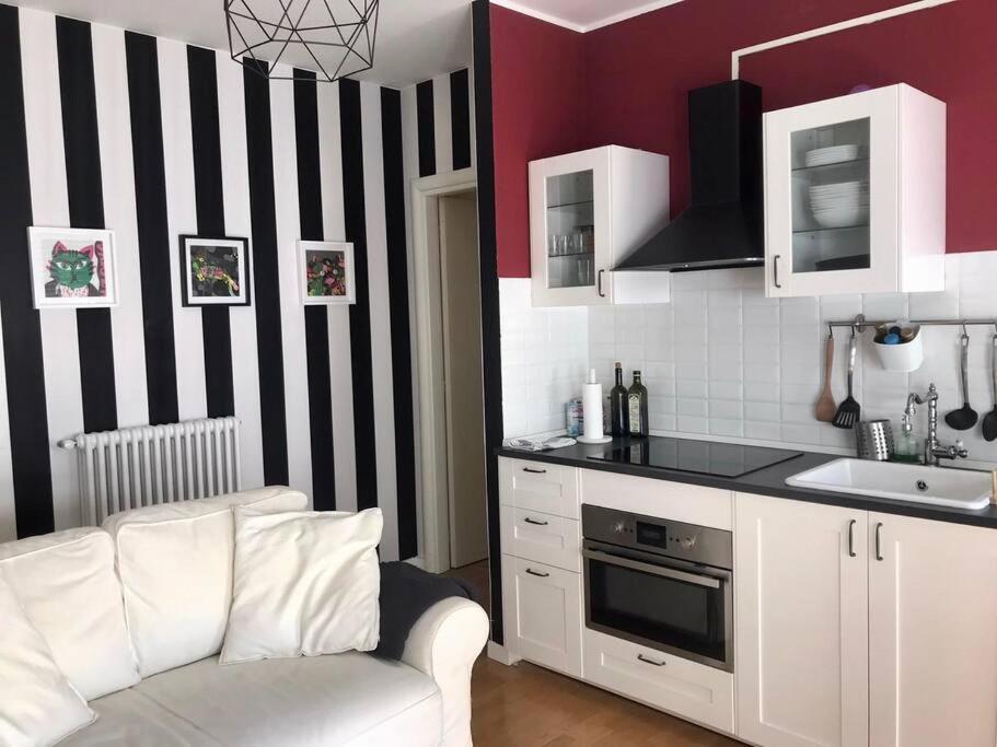 Comodo Bilocale Nuovo Milano Appartement Buitenkant foto
