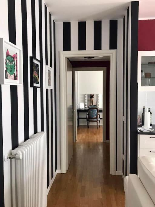 Comodo Bilocale Nuovo Milano Appartement Buitenkant foto